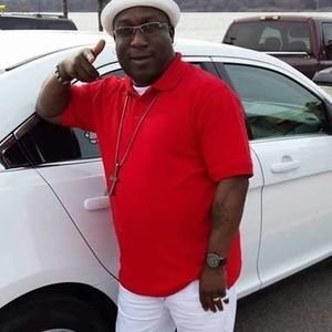 Meet your Posher, Kenneth